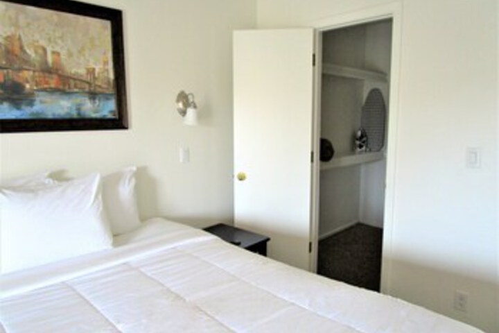 Room 21 of 22