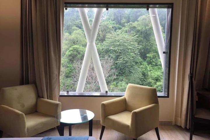 Room 22 of 42