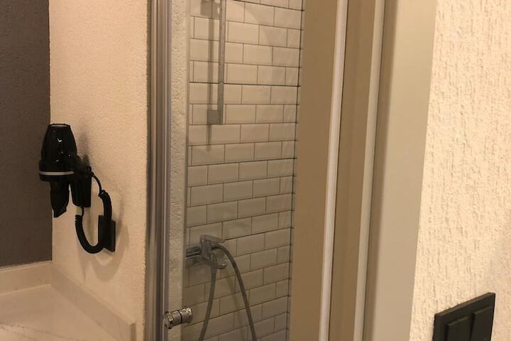 Room 54 of 81