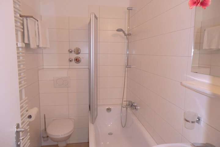 Room 16 of 24