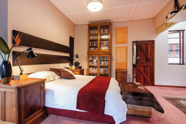 Room 7 of 82