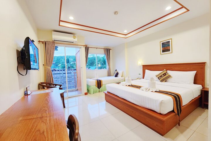 Room 27 of 152