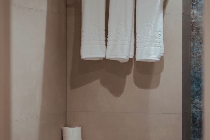 Room 9 of 60