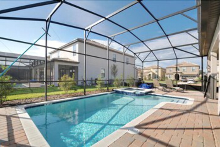 Pool 18 of 35