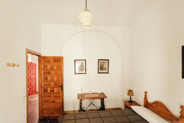 Room 3 of 20