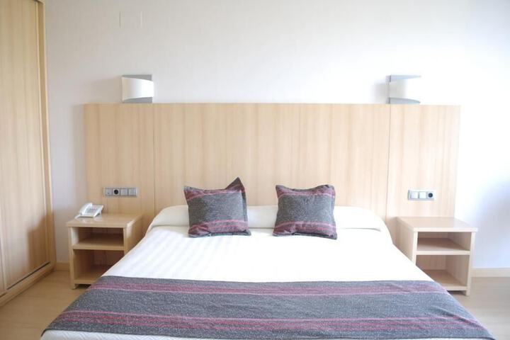 Room 8 of 19