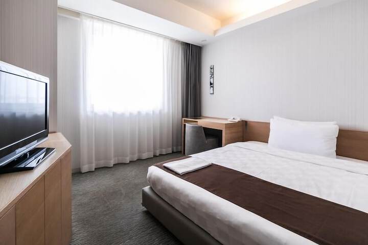 Room 25 of 67