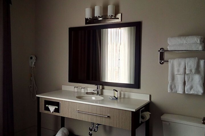 Room 26 of 46