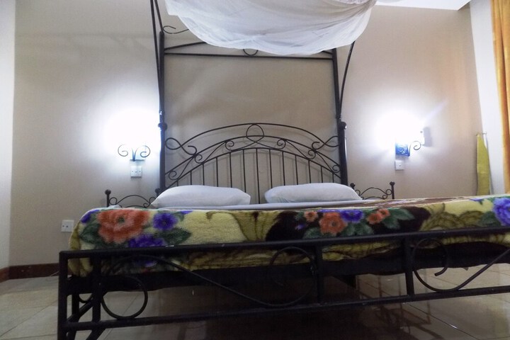 Room 5 of 35
