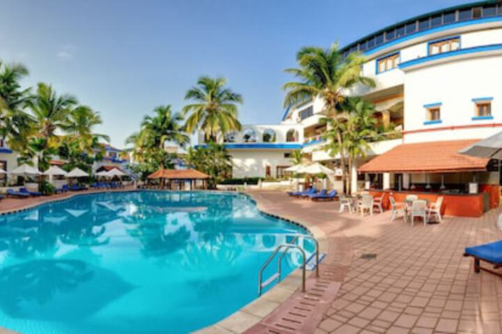 Hotel with Pool