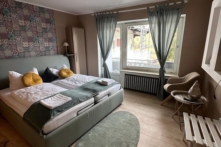Room 7 of 10