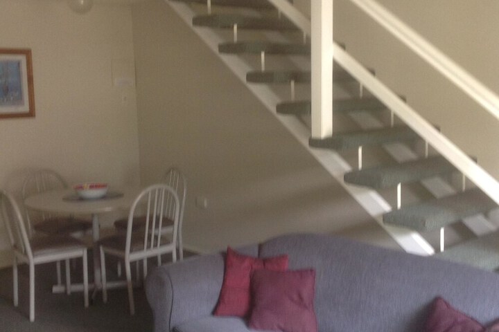 Room 8 of 25