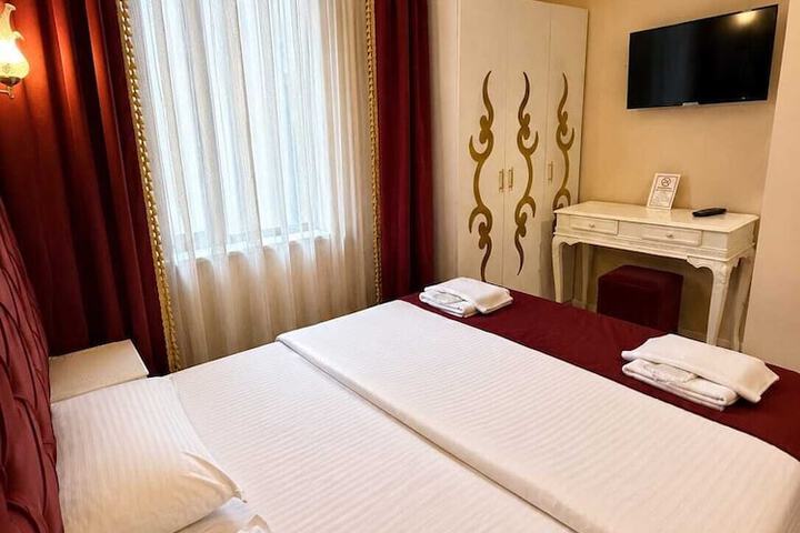 Room 7 of 23