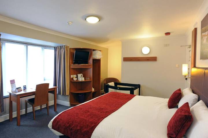 Room 9 of 74
