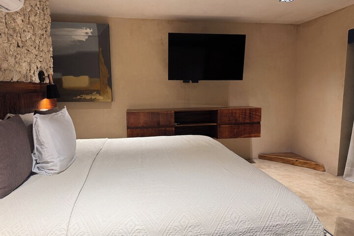 Room 48 of 160