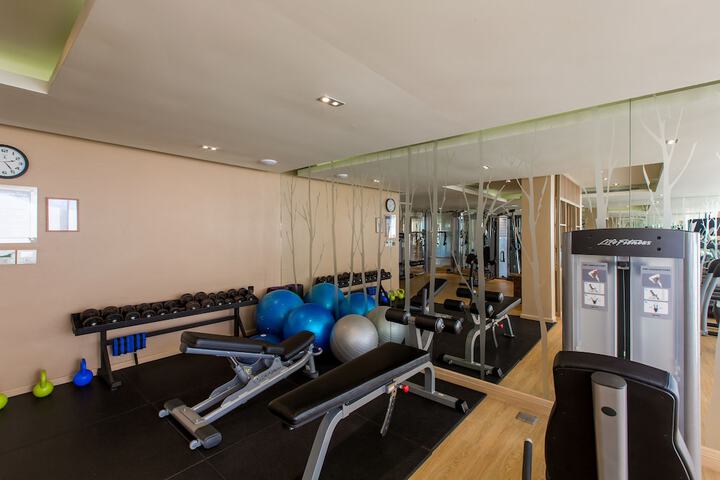 Health and Fitness 70 of 102