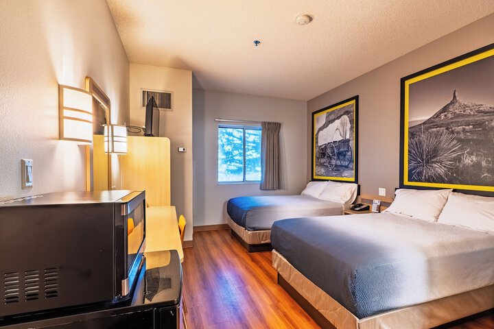 Room 6 of 53