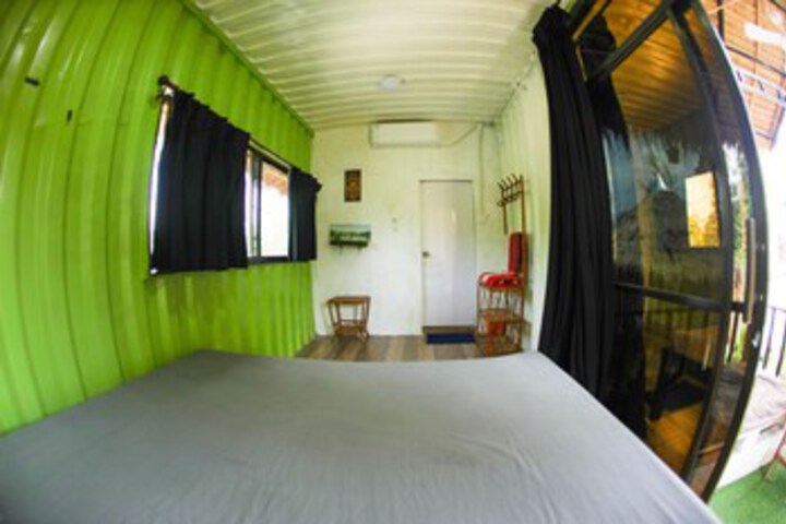 Room 36 of 74