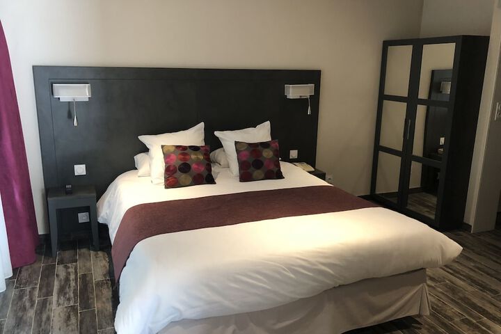 Room 17 of 72