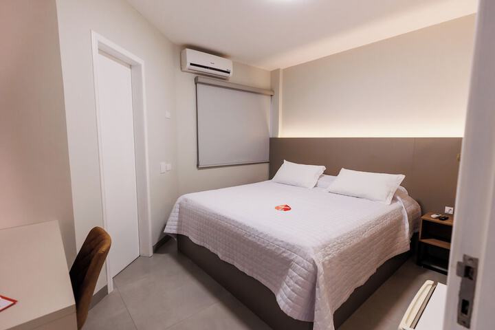 Room 4 of 67