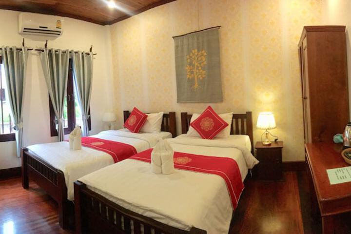Room 6 of 42