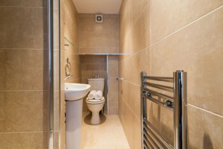Room 3 of 16