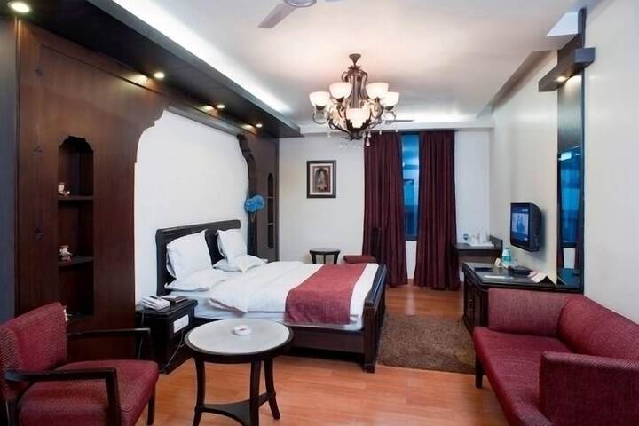 Room 15 of 29