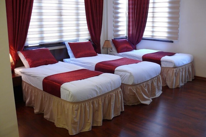 Room 3 of 5