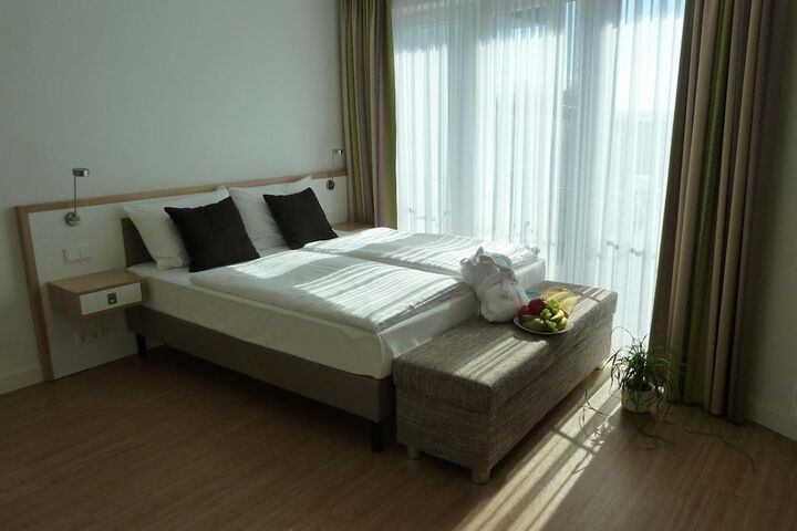 Room 12 of 49