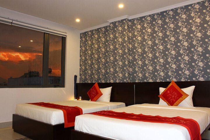 Room 8 of 53
