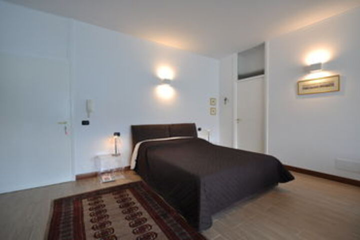 Room 19 of 74