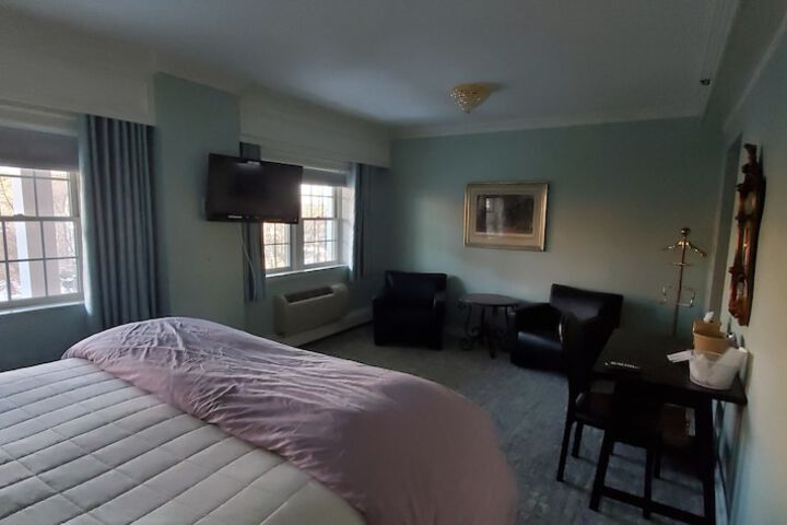 Hotel View 204 of 206