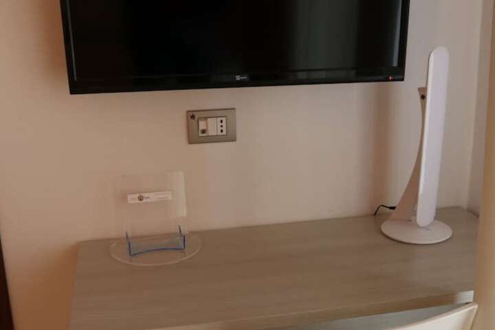 Room 41 of 63