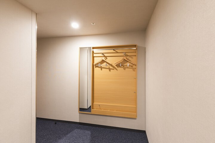 Room 33 of 75