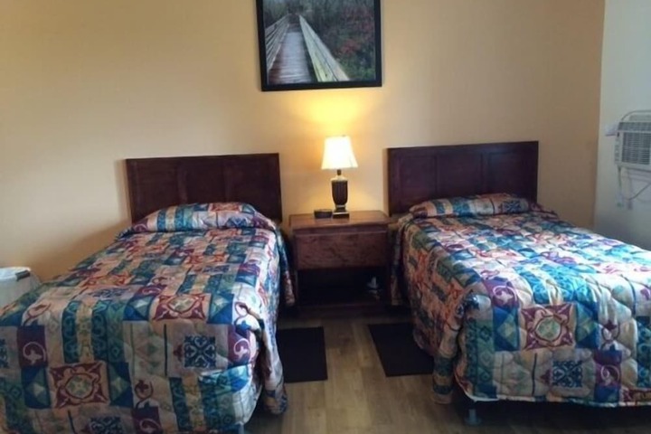 Room 2 of 23