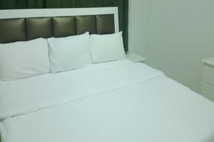 Room 6 of 23