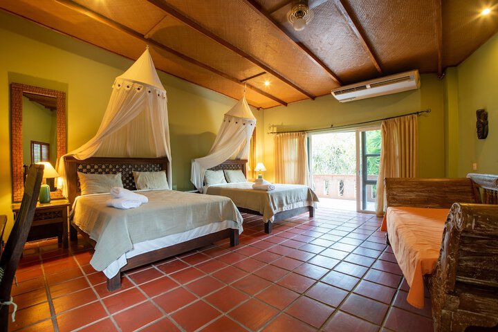 Room 20 of 80