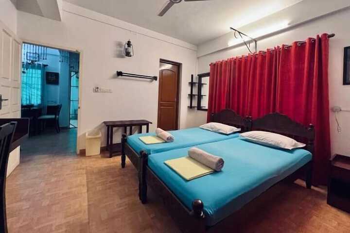 Room 12 of 63