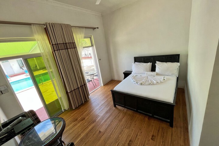 Room 4 of 46