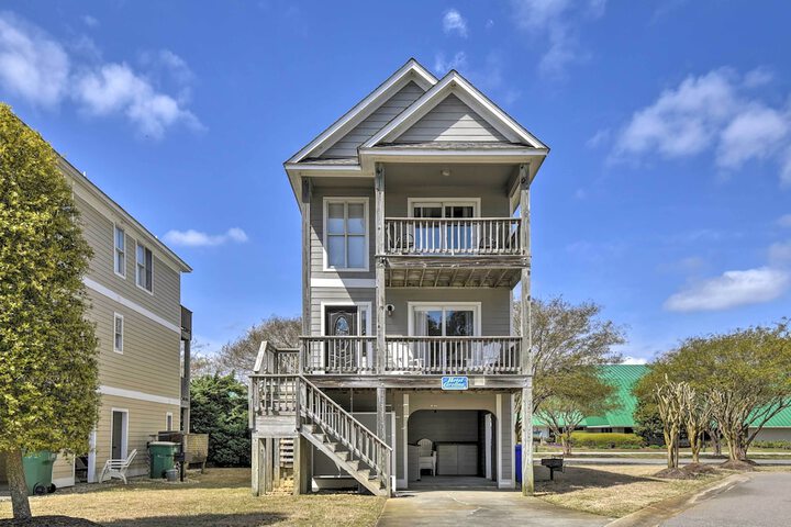 Home w / Deck in Corolla Light: Walk to Beach!