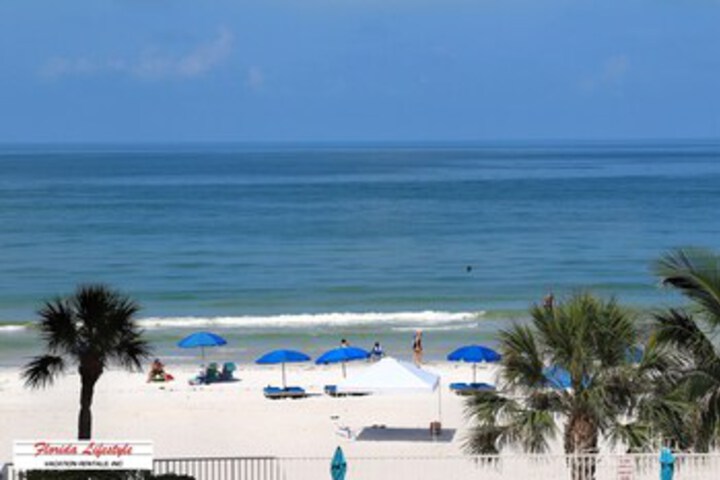 Beach 8 of 32