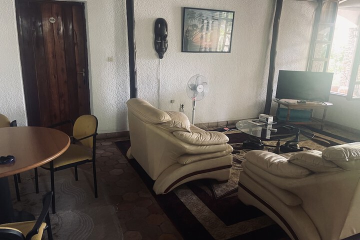 Room 15 of 23
