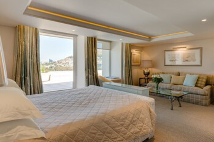 Room 8 of 31