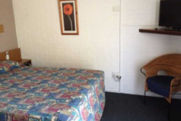 Room 19 of 144