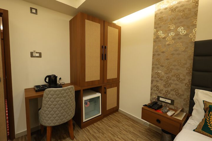 Room 36 of 62