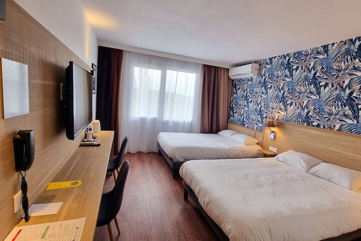 Room 15 of 79