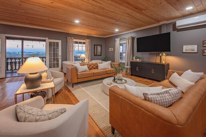 Hotel Interior 3 of 156