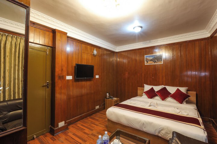 Room 5 of 35
