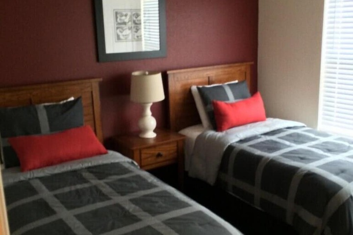 Room 5 of 61