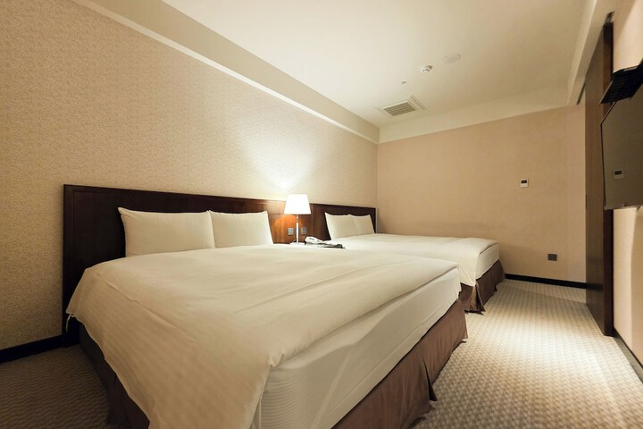 Room 54 of 120